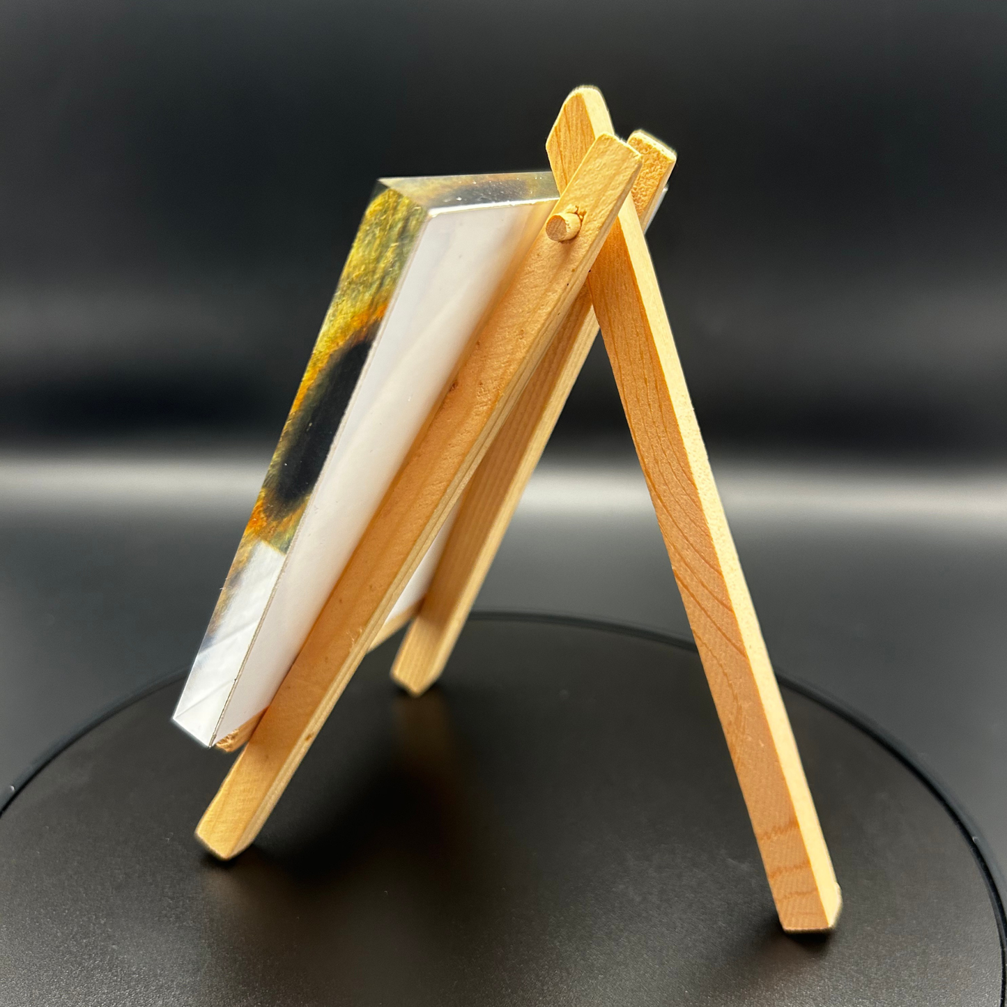 Acrylic Mini Iris Block with Easel