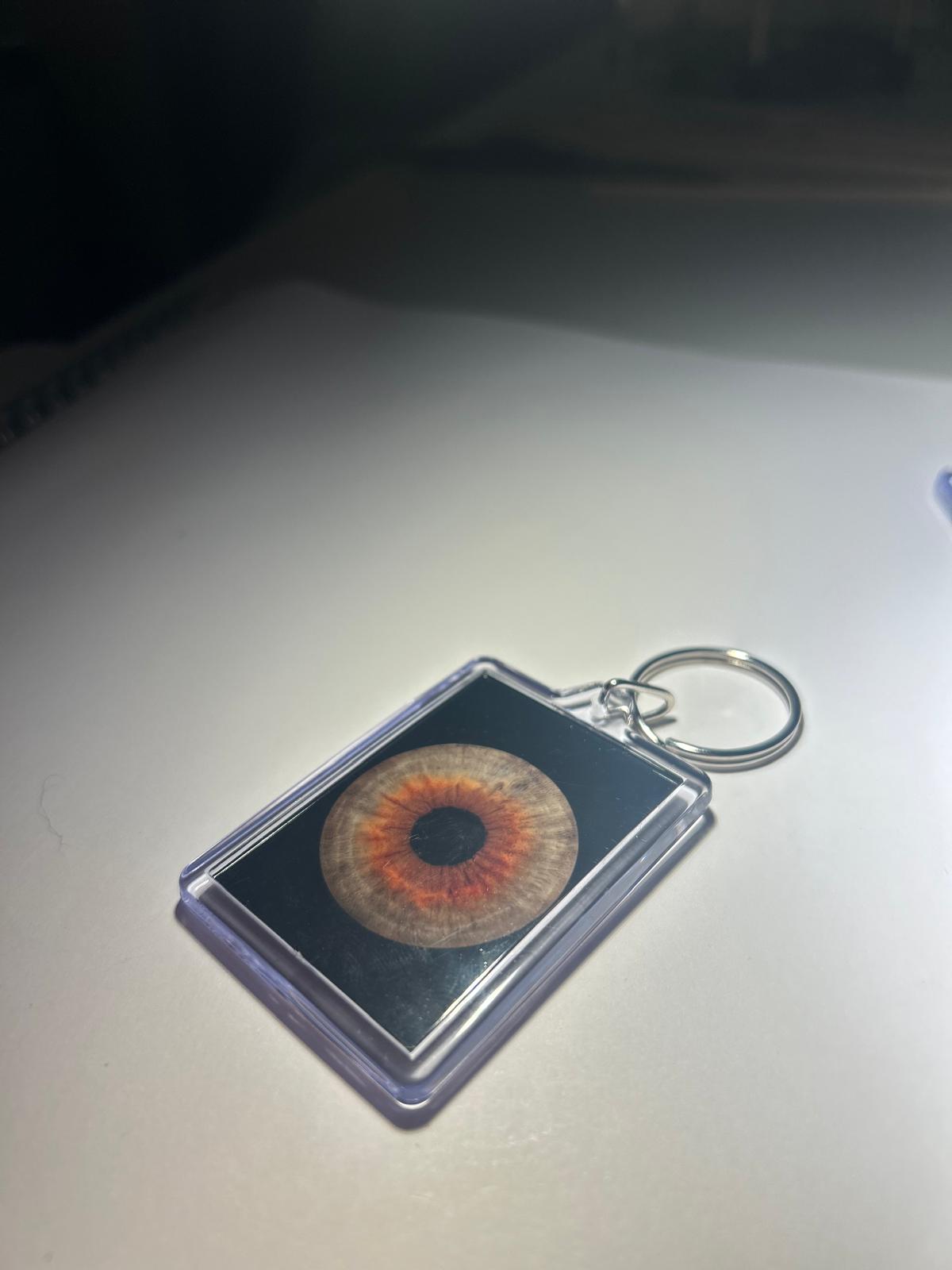 Keyring with Iris Art Design - Double-sided